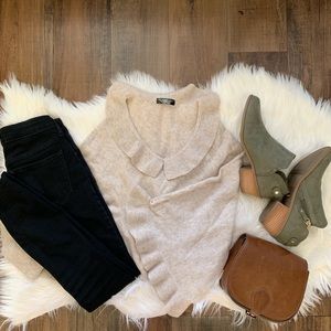 Beautiful 100% cashmere poncho cream one size